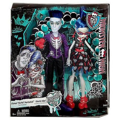      -    (Ghoulia Yelps and Slo Mo - Loves not dead) (,  1)