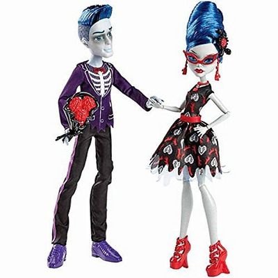      -    (Ghoulia Yelps and Slo Mo - Loves not dead) ()